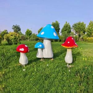 Estatua de Fibra de Vidrio de Mickey y <span class=keywords><strong>Minnie</strong></span> <span class=keywords><strong>Mouse</strong></span> de Tamaño Real para Decoración del Hogar - Product Image 3