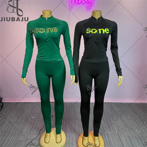 Женский спортивный комплект из 2 предметов - Product Image 2