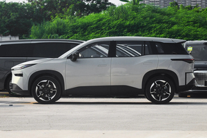 SUV Eléctrico Usado en Venta, Toyota Bozhi 3X 430 Air Pure, Bajo Kilometraje, Volante a la Izquierda, 150kW/200Nm - Product Image 5
