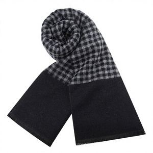 Écharpe Jacquard Épaisse à Carreaux en Mélange de Laine Teinte en Fil, Écologique et Personnalisée, pour Homme, Style Business Décontracté, Chaude, avec Pompons - Product Image 3