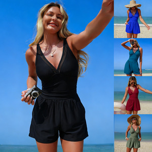 ชุดว่ายน้ำวันพีซสำหรับผู้หญิงสีทึบคอวีลึกพร้อมกระเป๋าชุดว่ายน้ำยืดได้สำหรับกีฬาทางน้ำชายหาดฟิตเนสการปรับรูปร่าง - Product Image 1