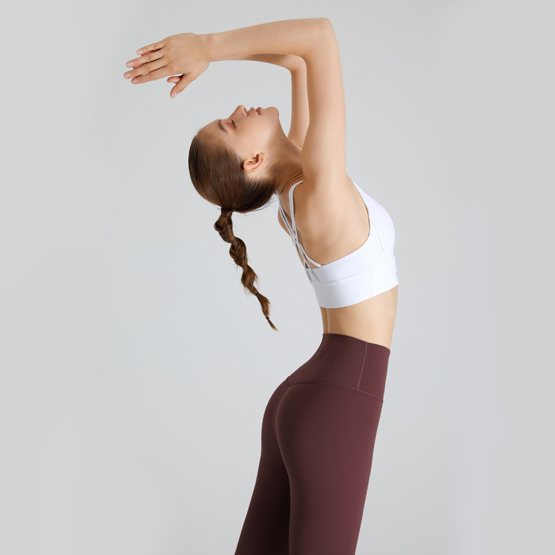European American Women's Solid 2-Piece Yoga Set Halter Off-the-Shoulder Padded Cups Breathable Lightweight Quick-Drying
