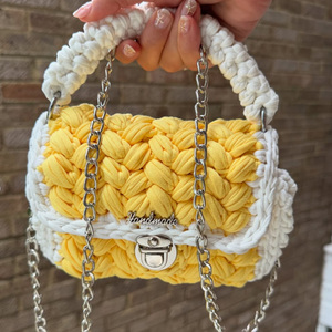 Borsa a Spalla da Donna Estiva da Spiaggia di Grande Capacità Lavorata all'Uncinetto in Tinta Unita Fatta a Mano con Etichetta Pendente Personalizzata di Design - Product Image 6