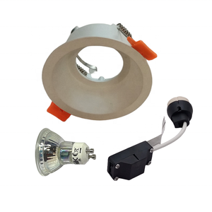 Downlight encastré <span class=keywords><strong>gu10</strong></span> cadre de downlight blanc <span class=keywords><strong>GU10</strong></span> avec support de lampe luminaire <span class=keywords><strong>spot</strong></span> - Product Image 1