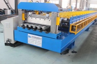 Machine de profilage de tôles métalliques de haute qualité pour la construction de toits et de planchers, commande PLC, coupe hydraulique, pompe à moteur, CE ISO