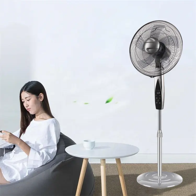 Whit Remote 5 Blades Metal Body Strong Power Oscillation Plastic Stand Fan Silent