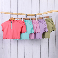 Conjunto Deportivo de Dos Piezas para Niñas, Top Sin Mangas con Cierre de Media Cremallera y Dobladillo Festoneado, en Nailon y Spandex Elástico