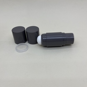 Barra de Rubor de Doble Punta 4g con Aplicador de Esponja, Cilindro Vacío para Corrector - Product Image 4