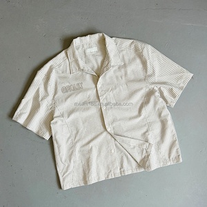 Chemises en polyester légères et confortables de haute qualité pour hommes, style décontracté à carreaux, coupe ample, boutonnées, pour l'été - Product Image 1