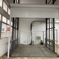 Monte-charge hydraulique extérieur résistant aux intempéries pour le chargement de marchandises dans les entrepôts d'usine