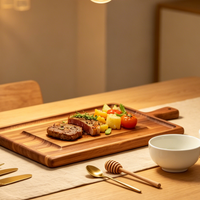 Modern, ecologisch verantwoorde, herbruikbare acaciahouten charcuterieplankset met rechthoekig servies