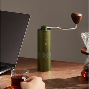 Molinillo de café manual Little Bear, de acero inoxidable, verde, portátil, para uso doméstico y de viaje. - Product Image 2