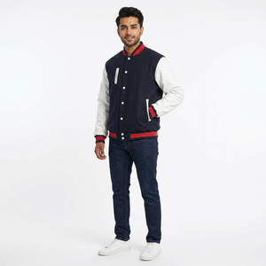 Chaqueta universitaria bomber de lana negra personalizada con mangas de cuero blanco, cuello alto, estilo urbano, cortavientos y transpirable - Product Image 1
