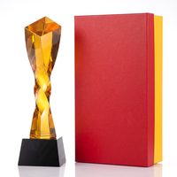 Nouveau trophée en cristal torsadé, design coloré haut de gamme, cadeau souvenir de reconnaissance pour les employés d'entreprise