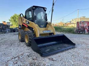 รถตักล้อยางขนาดเล็กมือสอง Caterpillar CAT 246C ได้รับการรับรองมาตรฐาน CE  รับน้ำหนักได้ 1 ตัน  เครื่องยนต์ Cummins  มีจำหน่ายทั่วโลก - Product Image 6