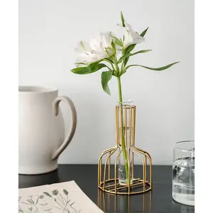 Küçük altın Metal çiçek standı demir tel düğün masa dekorasyon oturma odası dekorasyon çiçek standı vazolar