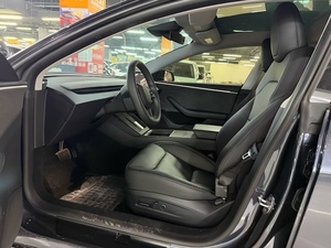Tesla <span class=keywords><strong>Model</strong></span> <span class=keywords><strong>3</strong></span> berline 4x4 d'occasion, excellent niveau d'anglais, opérateur professionnel du commerce électronique - Product Image 3