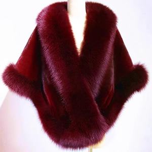 Abrigo de Invierno de Moda Nueva, Chaqueta Gruesa con Pelo de Zorro y Visón, Capa Cálida Corta Tipo Cheongsam - Product Image 1