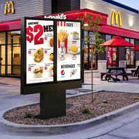 Affichage LCD haute luminosité 3000 nits pour drive-thru, signalisation numérique DOOH, panneau de menu IP65 pour QSR, signalisation extérieure résistante aux intempéries