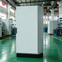 Armoire de distribution métallique en acier doux, étanche IP56, avec système de verrouillage sécurisé