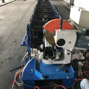 Tuyau de descente de gouttière de haute qualité faisant la machine rouleau de coude de tuyau de descente formant pour les toits avec des composants de noyau de moteur de roulement de vitesse - Product Image 2