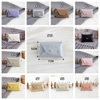 Pochette à bijoux personnalisée avec logo, sac à bijoux en cuir PU multicolore avec bouton, sac de rangement pour collier, boucles d'oreilles, bracelet