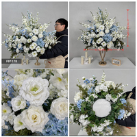 Großhandel Realistische Künstliche Gemischte Rosen-Blumenkugeln für Traumhafte Elegante Hochzeiten & Schulanfang