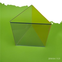 Feuille de plastique de porte PET transparente et gaufrée de 2mm 3mm découpée à la taille Service de traitement de moulage au lieu d'une feuille de polycarbonate