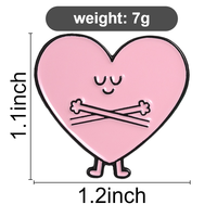 Broche en émail en forme de cœur rose mignon, motif dessin animé, pour homme, badge de revers, broche cœur Kawaii pour sacs à dos et vestes