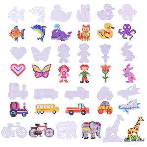 Set di <span class=keywords><strong>Perline</strong></span> <span class=keywords><strong>in</strong></span> Plastica 5mm, 20 Stili per Bambini 4-6 Anni, Prodotto a Zhejiang, Cina - Product Image 1