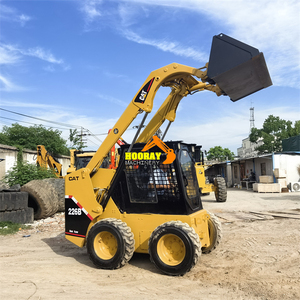 Chargeuse compacte d'occasion CAT 226B3 en excellent état, idéale pour les projets d'infrastructure, CAT226B CAT246D, vente très demandée - Product Image 3