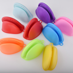 Maniques de cuisine en silicone résistantes à la chaleur, protège-plats en silicone pour la cuisson, personnalisables - Product Image 4