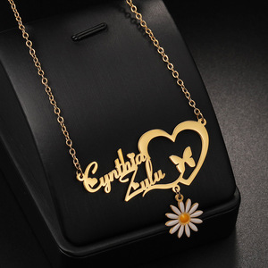 <span class=keywords><strong>Collana</strong></span> <span class=keywords><strong>con</strong></span> catena a maglie in acciaio inossidabile in oro 18K personalizzata Unisex <span class=keywords><strong>con</strong></span> targa <span class=keywords><strong>con</strong></span> caratteri multipli e charm personalizzati per Dropshipping - Product Image 3