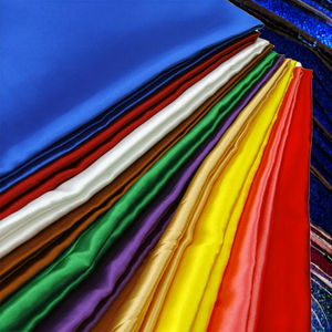 ผ้าซาตินโพลีเอสเตอร์คุณภาพสูง น้ำหนักเบา เงางาม เหมาะสำหรับตกแต่งเวที ซับในชุดนอน ช่วยเพิ่มบรรยากาศ - Product Image 3