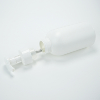 Bouteille en mousse Pompe sans air Bouteille en mousse PET blanche Parfum Lotion Crème Nettoyant Plastique pour le nettoyage du visage et des mains