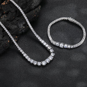 Collar de tenis con circonitas de tamaño degradado, nuevo estilo moderno de <span class=keywords><strong>Instagram</strong></span>, joyería de pareja hip-hop europeo-americana para hombres y mujeres - Product Image 1