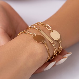 سوار نسائي فاخر مخصص متعدد الطبقات مرصع بالكريستال والأحجار الكريمة بتصميم قلب لا نهائي مطلي بالذهب من سبائك الزنك - Product Image 3