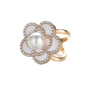 Hebilla para Bufanda Camellia con Incrustaciones de Perlas, Diseño Floral, Hebilla de Anillo de Doble Uso, Accesorio Elegante con Lazo, Primavera 2024 - Product Image 5
