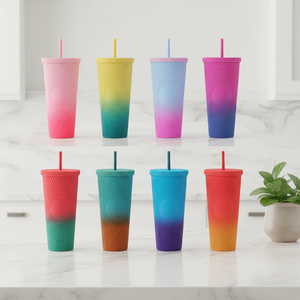 Copo Plástico Reutilizável de 24oz com Cores em Gradiente, Dupla Parede, Acabamento Fosco, DIY, com Tampa e Canudo para Café Gelado e Smoothie - Product Image 1