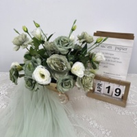 Pièce personnalisée DKB, fleurs artificielles, centre de table floral en soie rose et blanc pour la décoration de table
