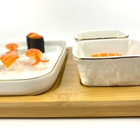 Plateau de service en céramique de conception nouvelle, plat en porcelaine avec base en bambou, plateau de luxe à bord doré