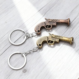 Portachiavi Vintage con Ciondolo a Forma di Mini Pistola in Lega, Regalo Personalizzato Creativo con Incisione Laser, Alla Moda e Trendy UV - Product Image 4
