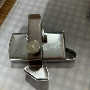 Guía magnética de costura ajustable de acero inoxidable para máquina de coser - Product Image 4
