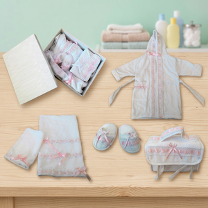Set di Corredino per Neonata in Velluto Rosa Intrecciato, 100% Cotone, 0-24 Mesi, Outfit 6 Pezzi Made in Italy Firenze - Product Image 3