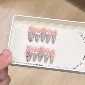 Nuevas uñas postizas francesas largas con diseño de lazo y estampado de leopardo azul, con pequeños diamantes de imitación y efecto ojo de gato, hechas a mano. - Product Image 1
