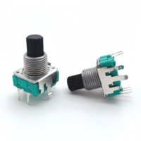 Encodeur rotatif vertical 12 mm à montage sur circuit imprimé avec interrupteur, poignée en plastique, 5 broches, pour table de mixage audio et panneau de commande, ODM OEM, directement de l'usine