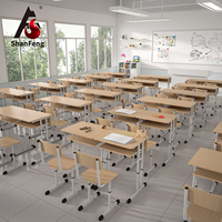 Ensemble de mobilier scolaire de Roumanie en solde : Tables et chaises d'étude réglables en bois pour salles de classe, pour enfants de 8 à 10 ans