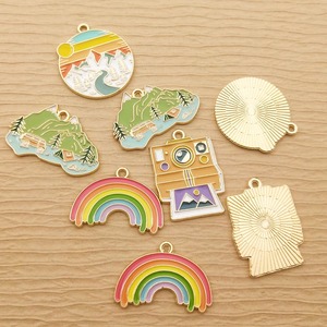 Accesorios para la Fabricación de Joyería Dije Esmaltado de Luna Montaña Árbol Arcoíris Cámara para Pendientes Colgantes Collares y Pulseras - Product Image 6