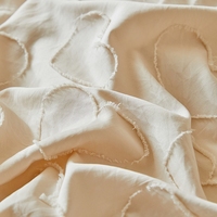 Nouvelle Parure de Lit de Luxe Bohème 4 Pièces avec Nœud Papillon et Pompon, Motif Cœur et Fleurs Découpées, Housse de Couette et Drap Plat pour Maison et Hôtel, Taille King, Beige