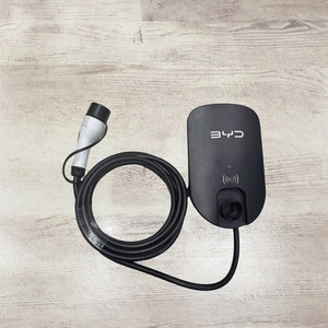 BYD Original AC 7KW 32A Wallbox Chargeur rapide EV Pile <span class=keywords><strong>Prix</strong></span> <span class=keywords><strong>Voiture</strong></span> GB/T 380V Station de charge - Product Image 2